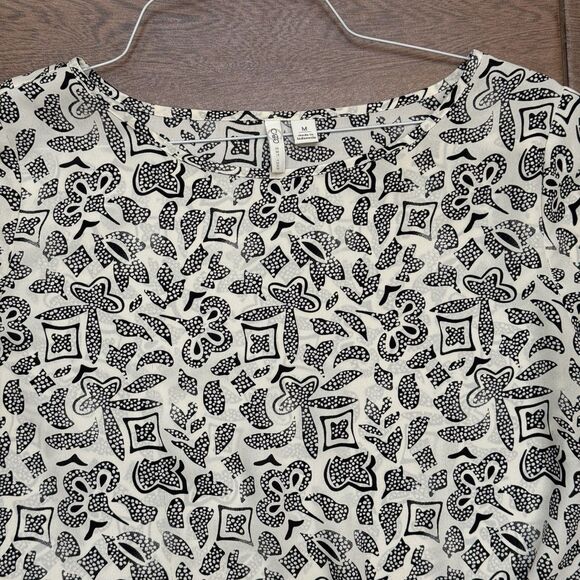 Cato Tie Front Black Ivory Tribal Short Sleeve Flowy Blouse Lightweight Sz M - Picture 6 of 8